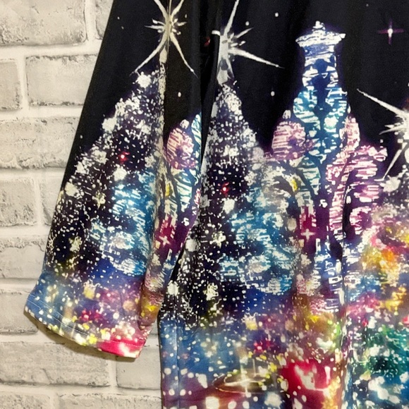 Colorful Women's Top with Starry Christmas design size XL - Picture 3 of 6